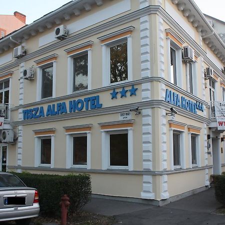 سيغيد Tisza Alfa Hotel المظهر الخارجي الصورة